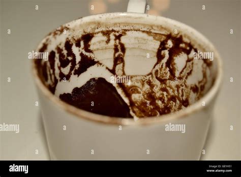 Mengonsumsi Ampas Kopi
