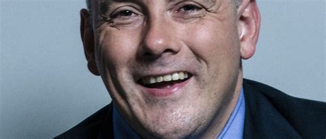 contact robert halfon