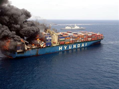 container ship accident 2023