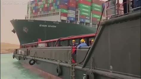 container ship stuck in canal