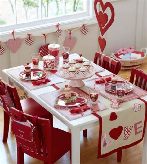 Celebrate Valentine's Day with a Tablescape Remodelando la Casa