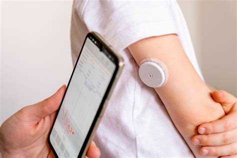 continuous glucose monitoring device price in india