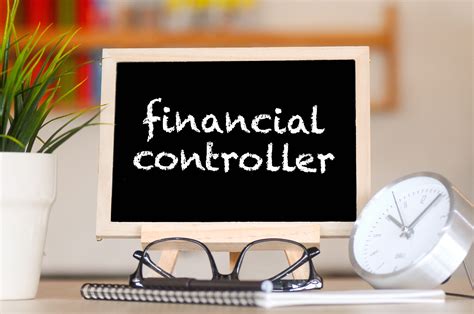 controller financial