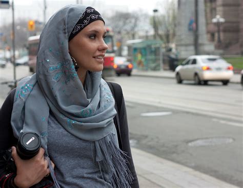 converting to muslim as a woman