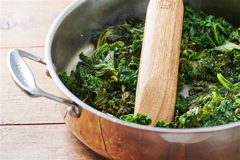 Deliciously Healthy: 5 Simple Cooked Kale Recipes to Try