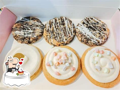 Cookie Crumbl Visalia