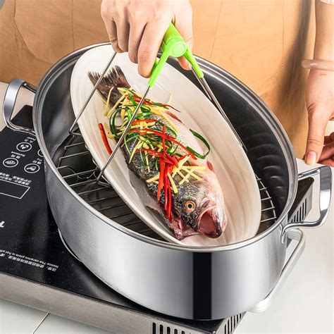 cooking fish in a steamer