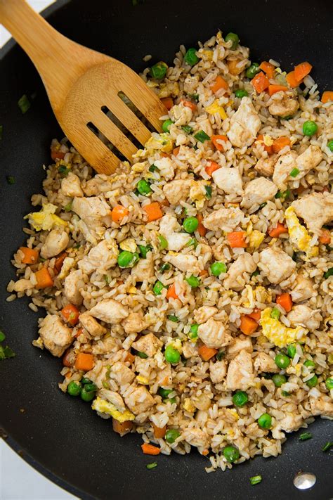 Cooking fried rice with chicken