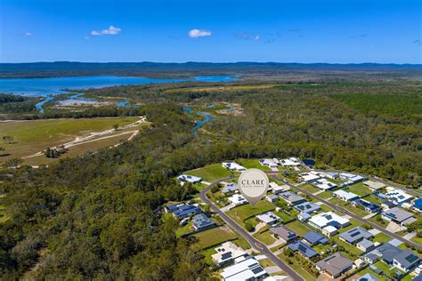 Cooloola Cove Population