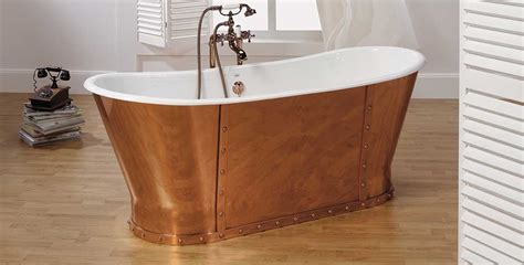 Inspirational ideas to decorate your bathroom with copper bathtub