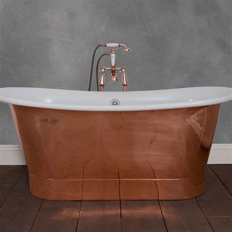 Inspirational Ideas To Decorate Your Bathroom With Copper Bathtub