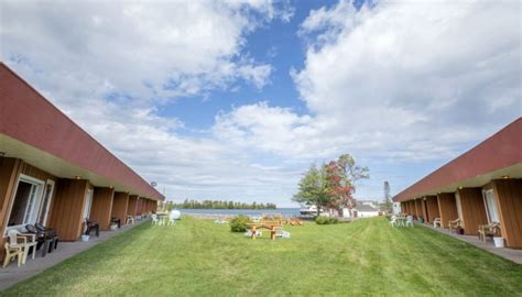 copper harbor hotels