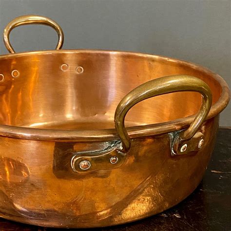 todonovelas.info:copper pot with handle