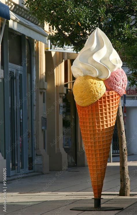 Cornet De Glace Geant