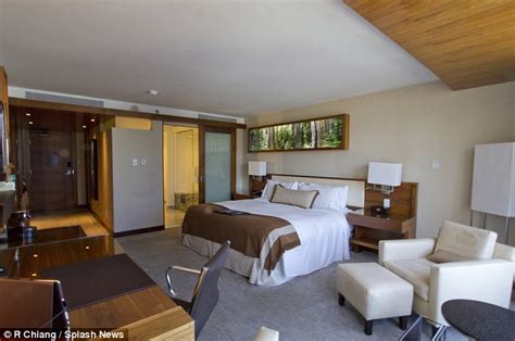 cory monteith hotel room pictures