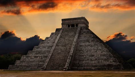 cosa hanno costruito i maya