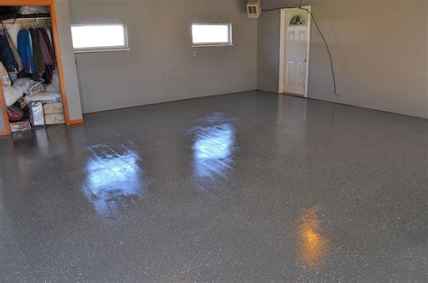 How to Paint a Garage Floor Clean and Scentsible