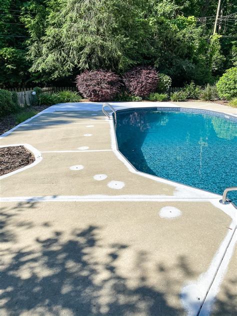 Best Pool Deck Paints of 2022 Reviews