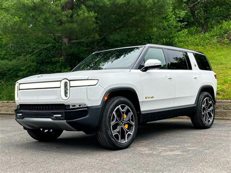 cost of rivian rs1