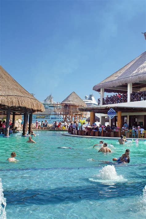 costa maya cruise port pool