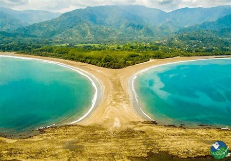 costa rica uvita beach