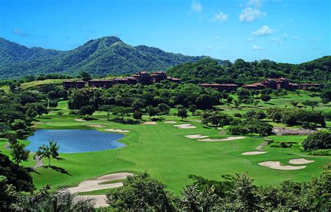 costa rica vacation resorts with golf