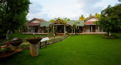 cottages in alibaug near akshi beach
