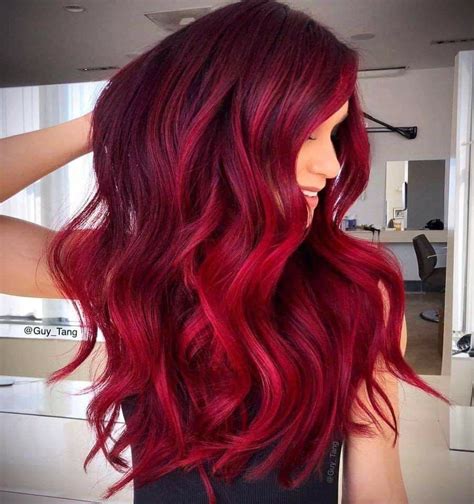 Inspiration coloration cheveux rouge cerise