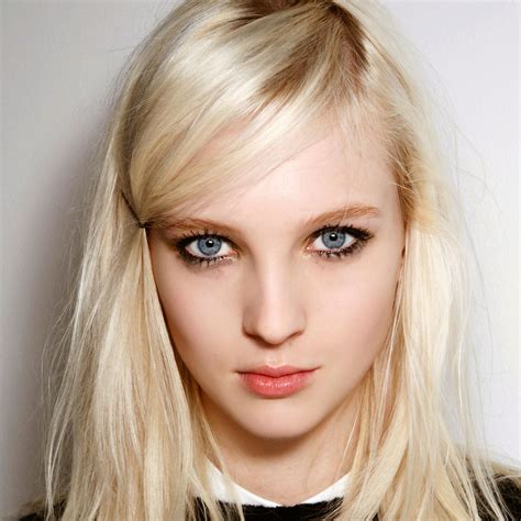 35 nuances de blond polaire repérées sur Pinterest en 2020 Cheveux
