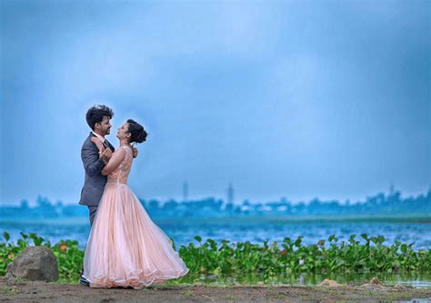 Romantic PreWedding Shoot Poses That Every Couple Must Try Frozen