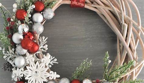 DIY Natural Winter Wreath (The Sweetest Occasion