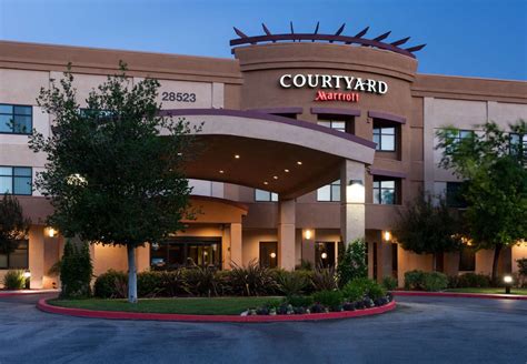 courtyard marriott valencia california