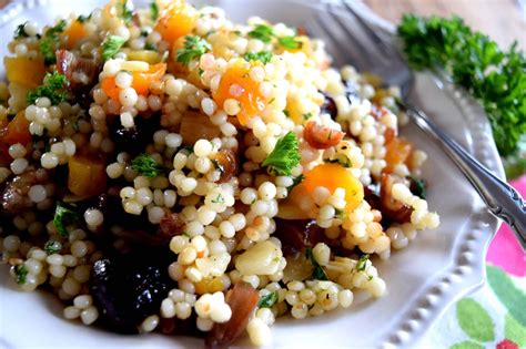 couscous salad with dried fruit