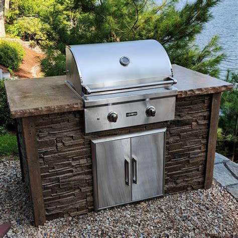 coyote outdoor kitchen and grill