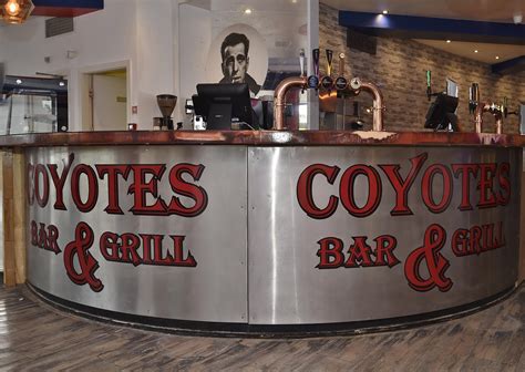 coyotes bar and grill peterborough