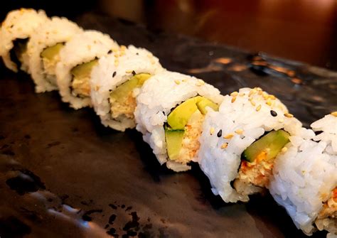 California Roll Sushi Recipe [+VIDEO] 🍣