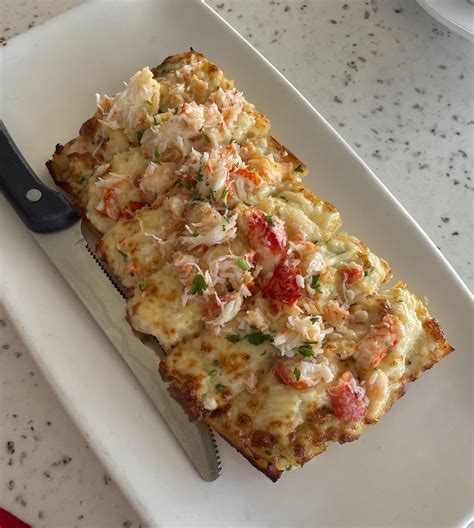 Crab Dip Garlic Bread