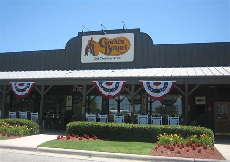 Cracker Barrel’s Thanksgiving Day 2020 Hours Is It Open?