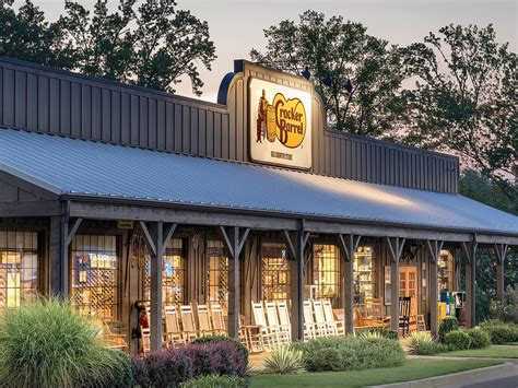 cracker barrell hours