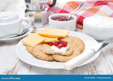 Crackers Cheese Breakfast