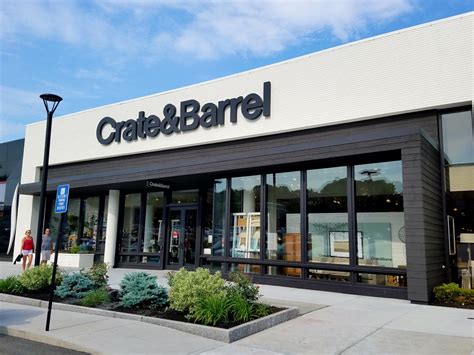 crate and barrel uk store