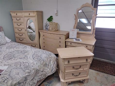 Cream Colored Bedroom Set