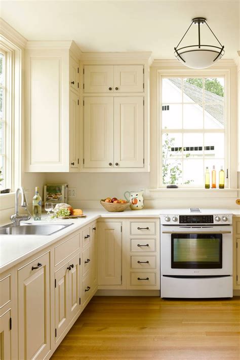 Cream Kitchen Cabinets Light Counters