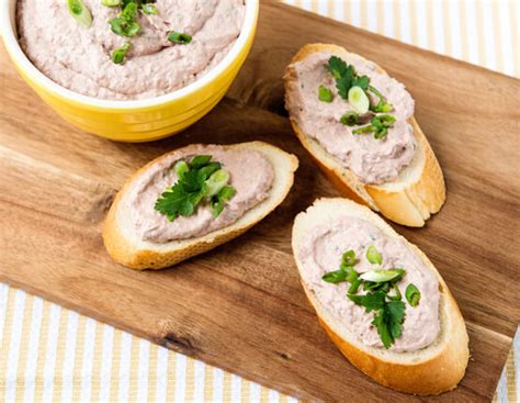 creamy braunschweiger dip liver sausage