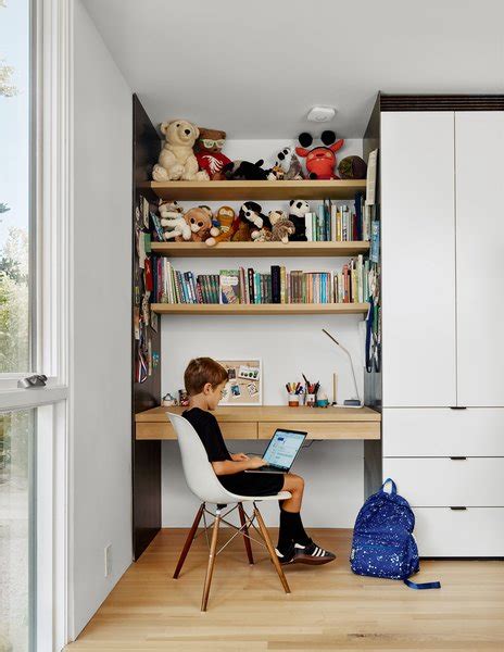 creating a study nook in student bedroom