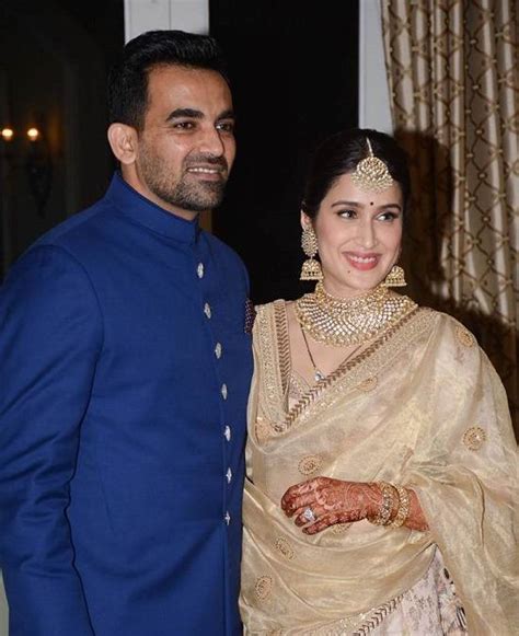 cricket player zaheer khan marriage photos