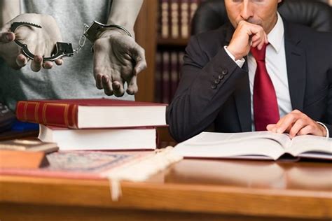 How To A Criminal Lawyer