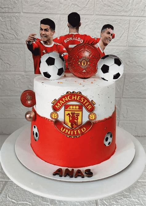 cristiano ronaldo birthday date and cake