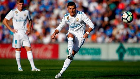 cristiano ronaldo first goal for real madrid