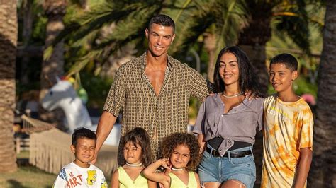 cristiano ronaldo wife and children name